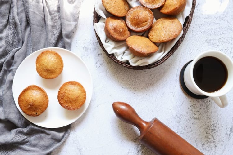 A basket of freshly baked Pandesal rolls.