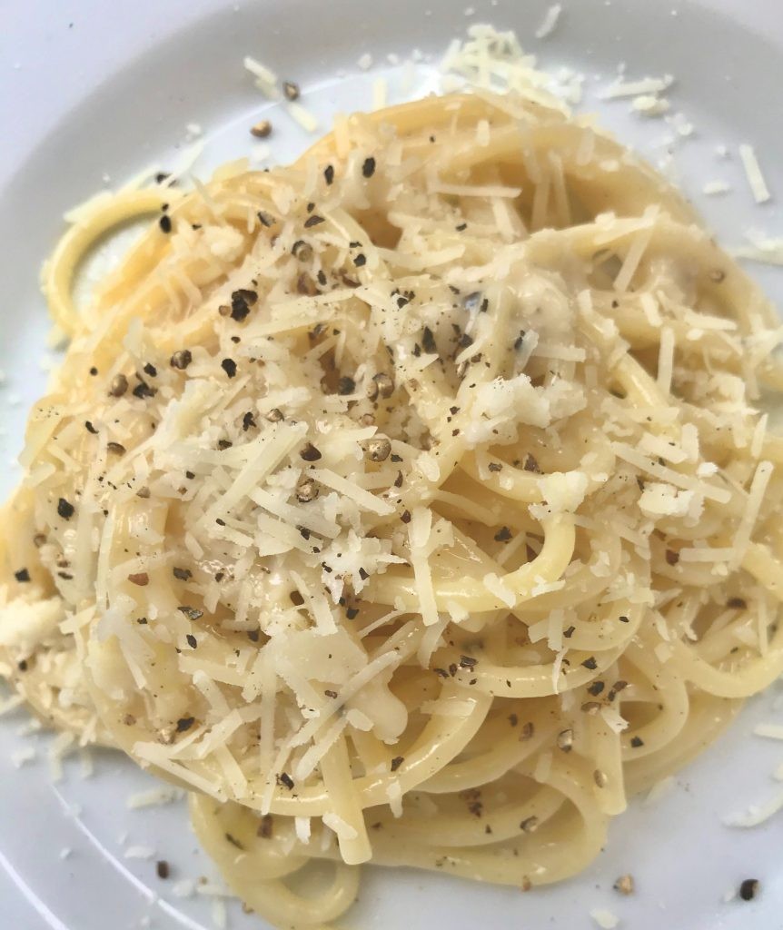 Classic Cacio e Pepe Recipe: Italian Pasta Dish with Pecorino Cheese and Black Pepper