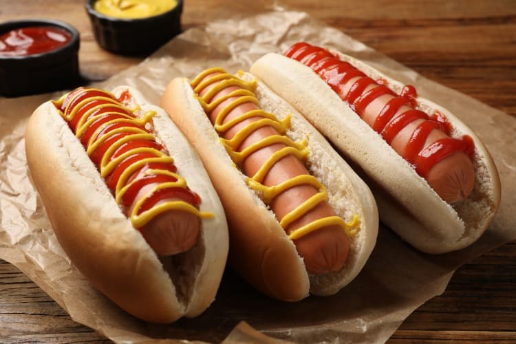 Costco hot dog and drink combo, a popular and affordable choice from the food court menu