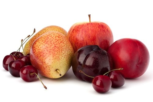 High FODMAP fruits such as apples, which are high in fructose, a type of FODMAP.