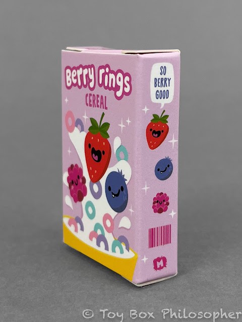 Miniverse Make It Mini Kitchen set berry cereal box side detail