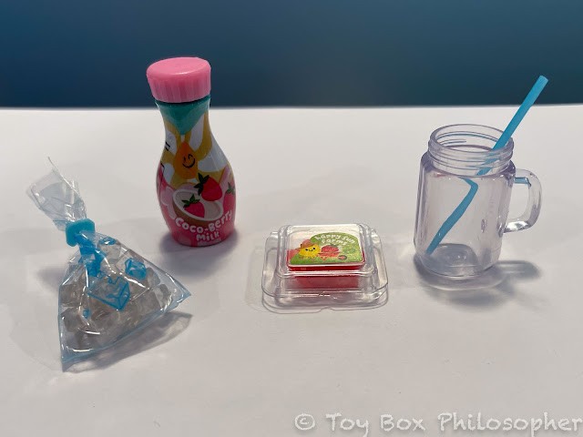 Miniverse Make It Mini Kitchen set coco-berry milk ingredients prepared