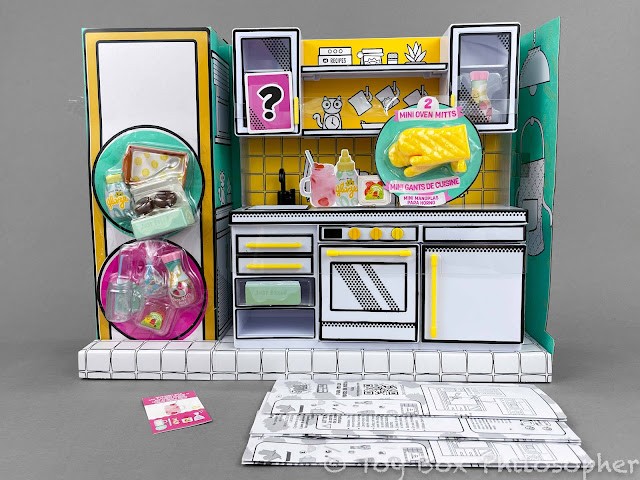 Miniverse Make It Mini Kitchen set packaging contents papers