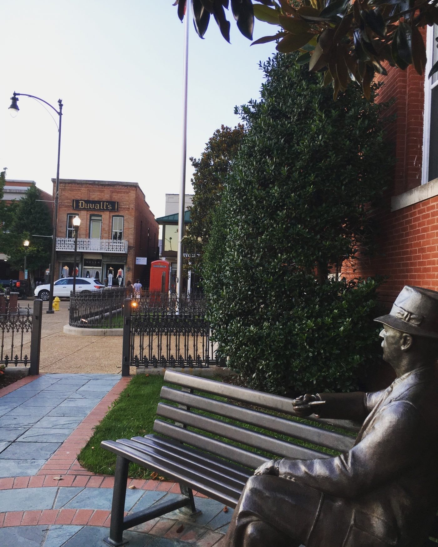 Sculpture of William Faulkner in Oxford Square