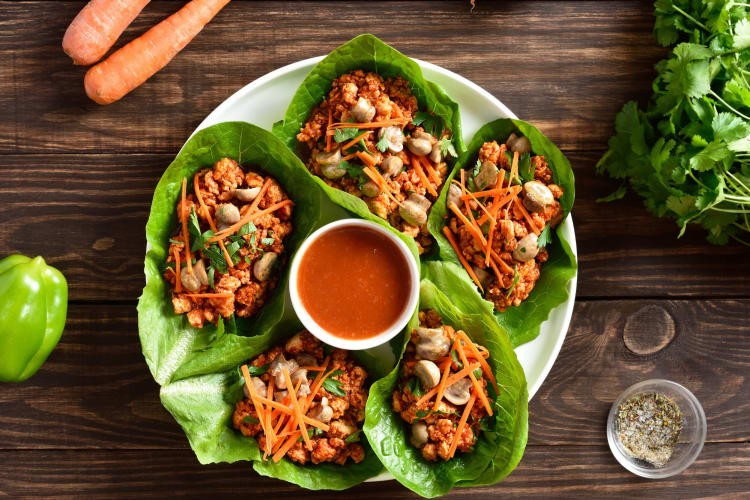 Chinese lettuce wraps or Yuk Sung is some of the healthiest Chinese food