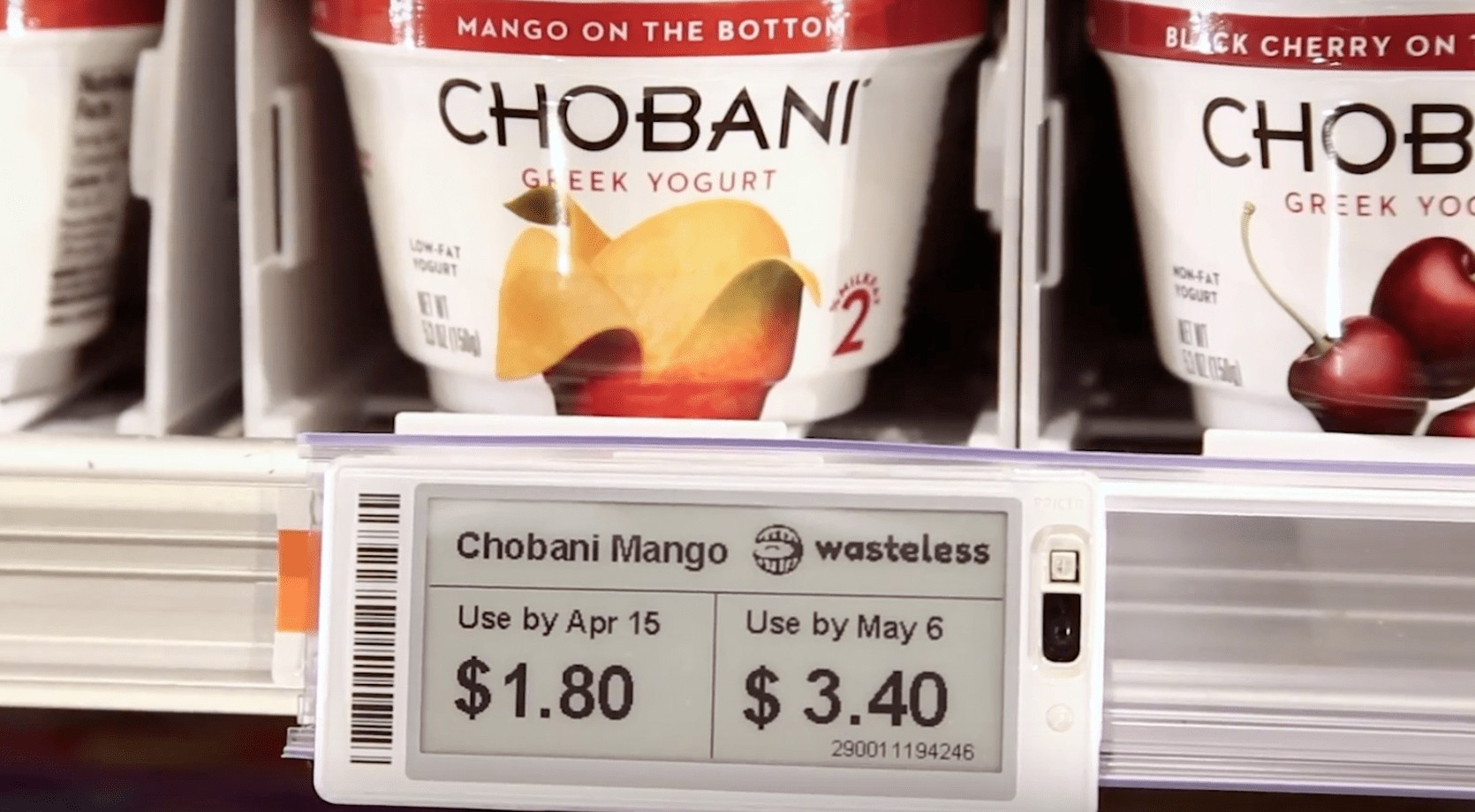 Wasteless AI price tag on a supermarket shelf