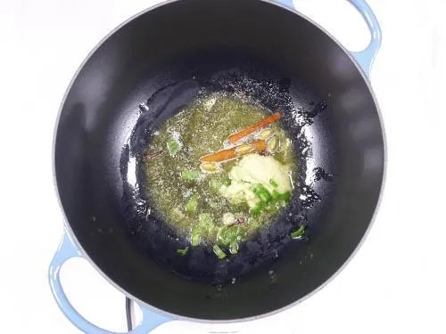 Preparing Butter Chicken Sauce