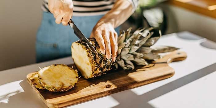 Close up of pineapple chunks
