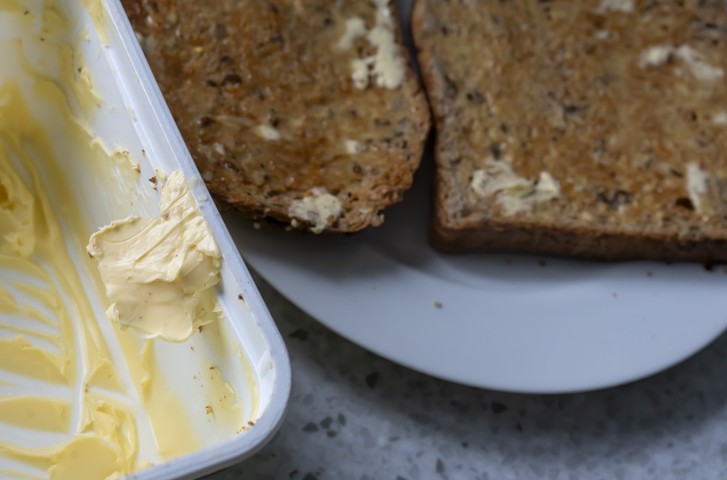 Fortified spread containing stanols and sterols