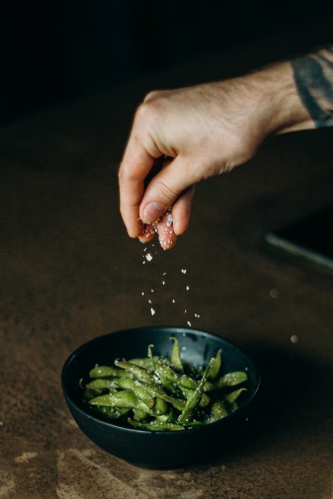 Garlic edamame snack