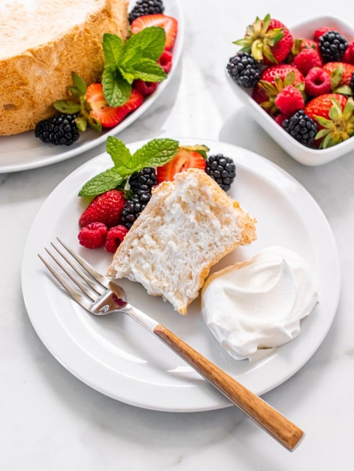 Light and Fluffy Angel Food Cake