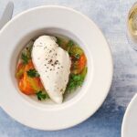 Fresh Produce: Low Histamine Vegetables like broccoli, cauliflower, and cucumbers arranged with fresh fruits like apples and pears, representing a diverse selection of foods suitable for a low histamine diet