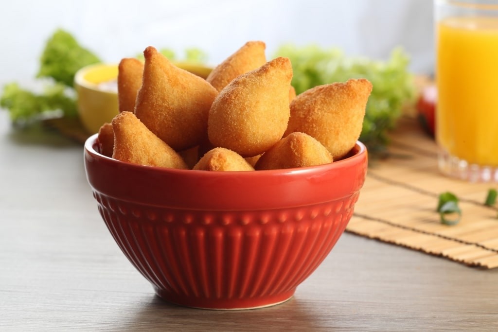 Bowl of Coxinha snacks