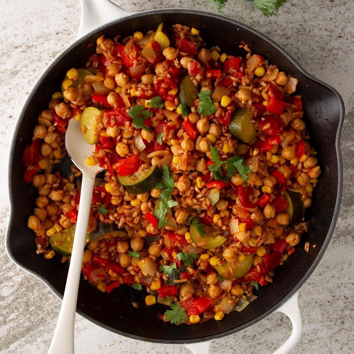 Close-up of cooked farro grains